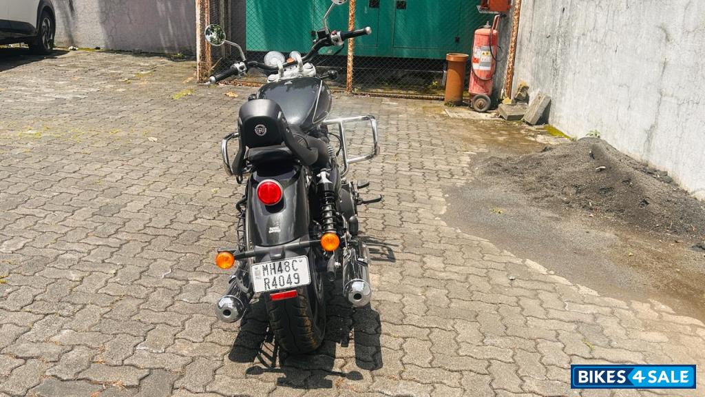 Royal Enfield Super Meteor 650