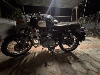 Black Royal Enfield Classic 350