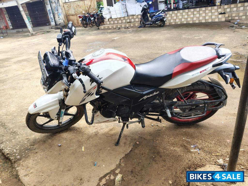 TVS Apache RTR 160 4V Special Edition