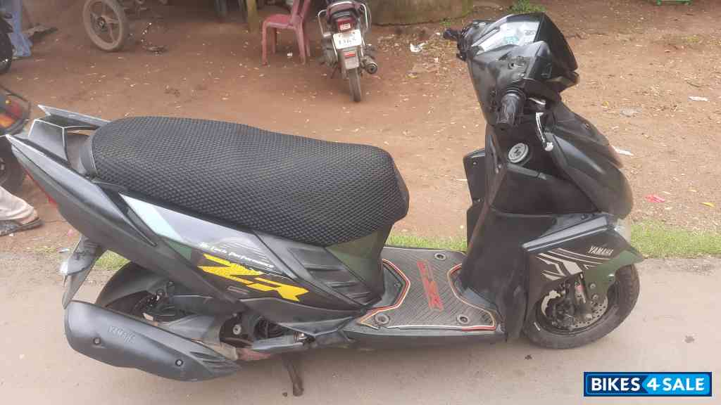 Yamaha Cygnus Ray ZR