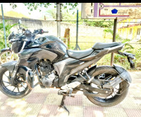 Black Yamaha FZ 25 BS6