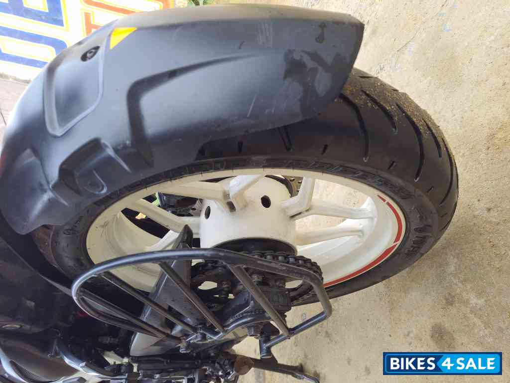 Matte Red Bajaj Pulsar NS 200 BS6