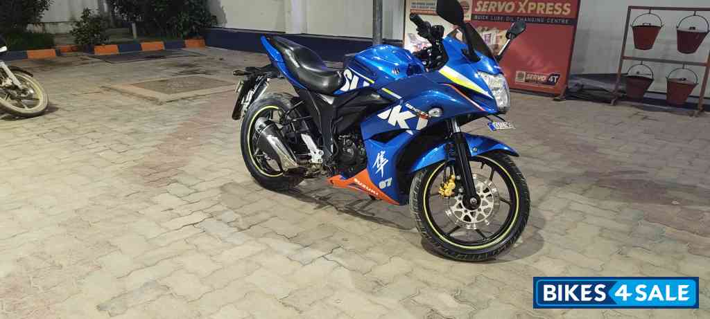 Suzuki Gixxer SF Moto GP