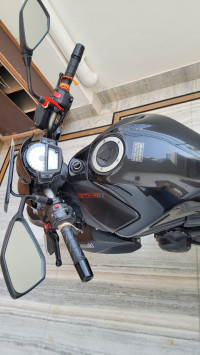 Black Kawasaki ER-6n