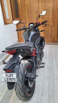 Black Kawasaki ER-6n