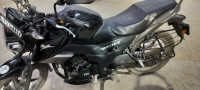 Black TVS Raider 125