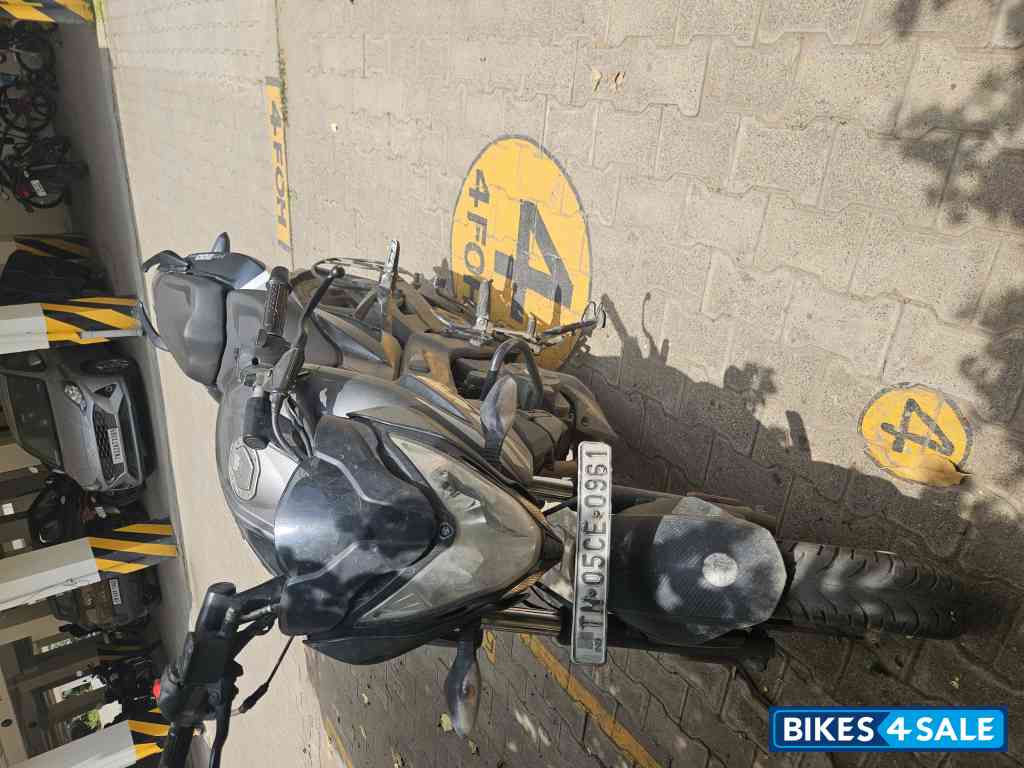 Pewter Grey Bajaj Pulsar NS200