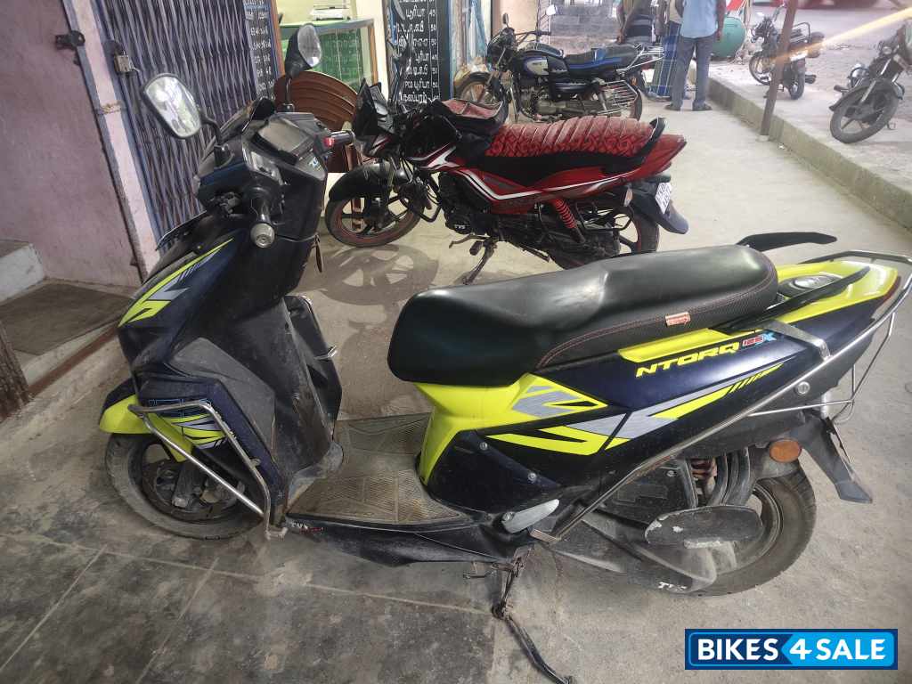 Gr+ddblue TVS NTORQ 125 XT