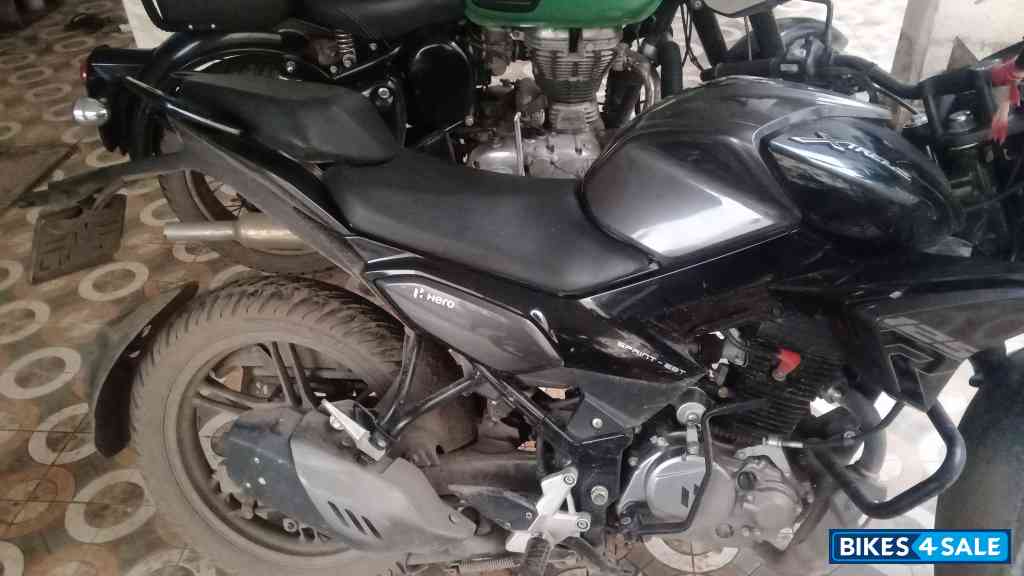 Black Hero Xtreme 125R