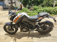KTM Duke 200