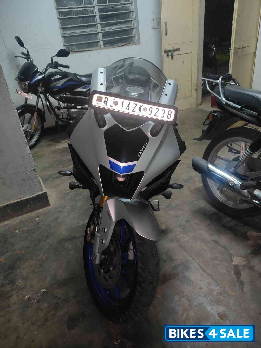 Yamaha R15M