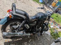 Green Royal Enfield Thunderbird 350