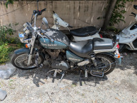 Green Royal Enfield Thunderbird 350