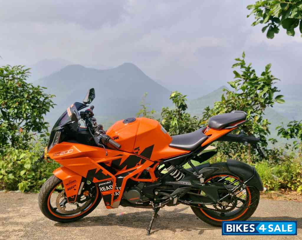 Electronic Orange KTM RC 200 GP