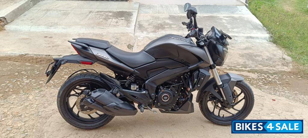 Grey Bajaj Dominar 250