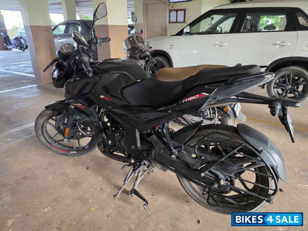 Black Bajaj Pulsar N160 Dual Channel ABS