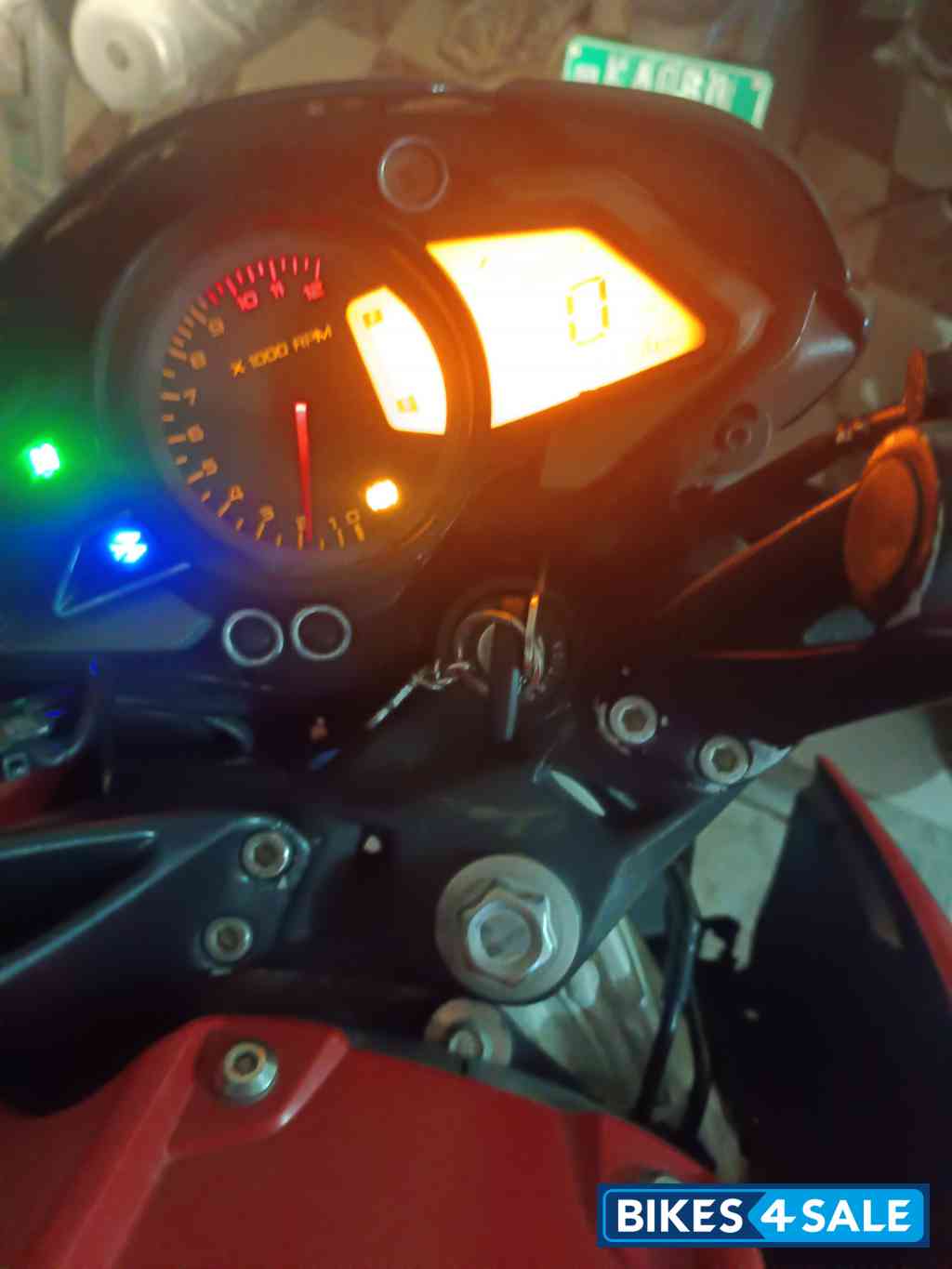 Red Bajaj Pulsar NS 160