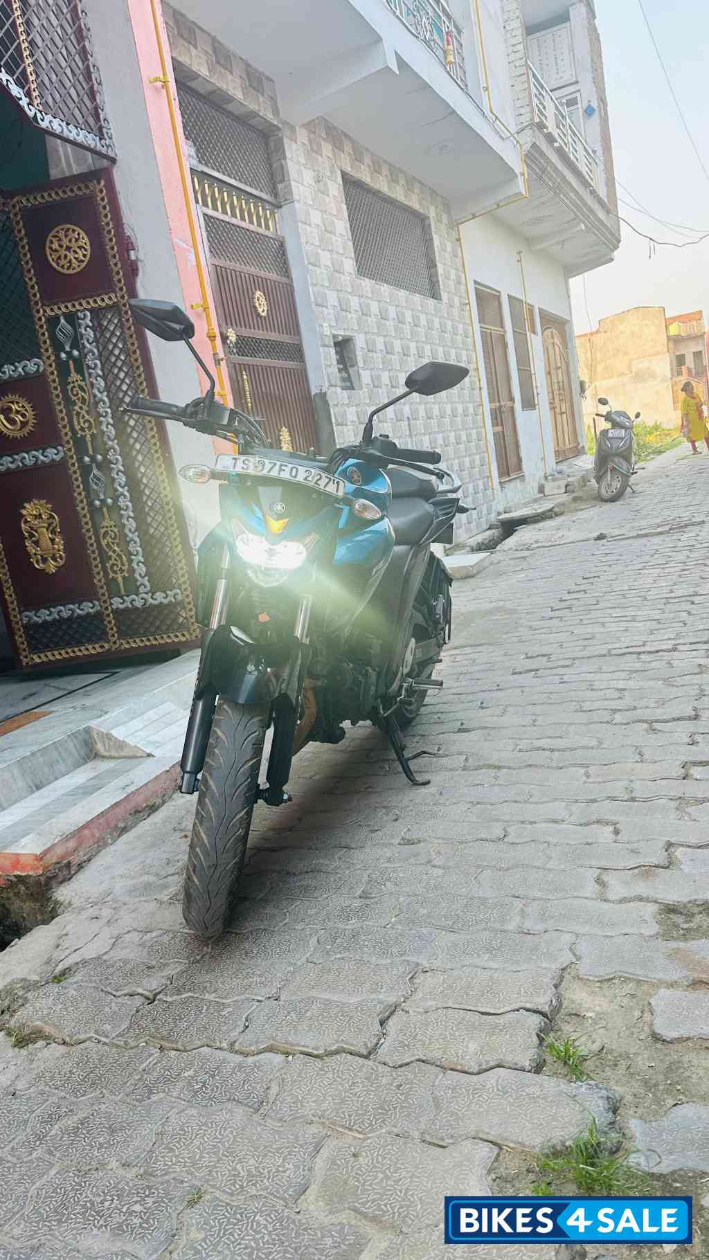 Yamaha FZ25