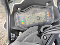 White Benelli TRK 251