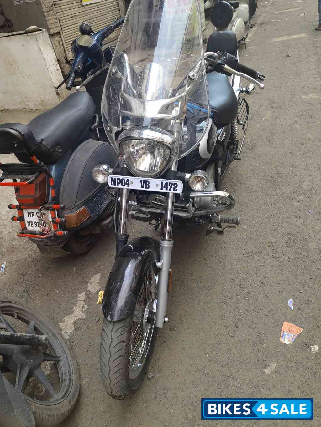 Bajaj Avenger Cruise 220 BS6