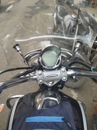 Bajaj Avenger Cruise 220 BS6