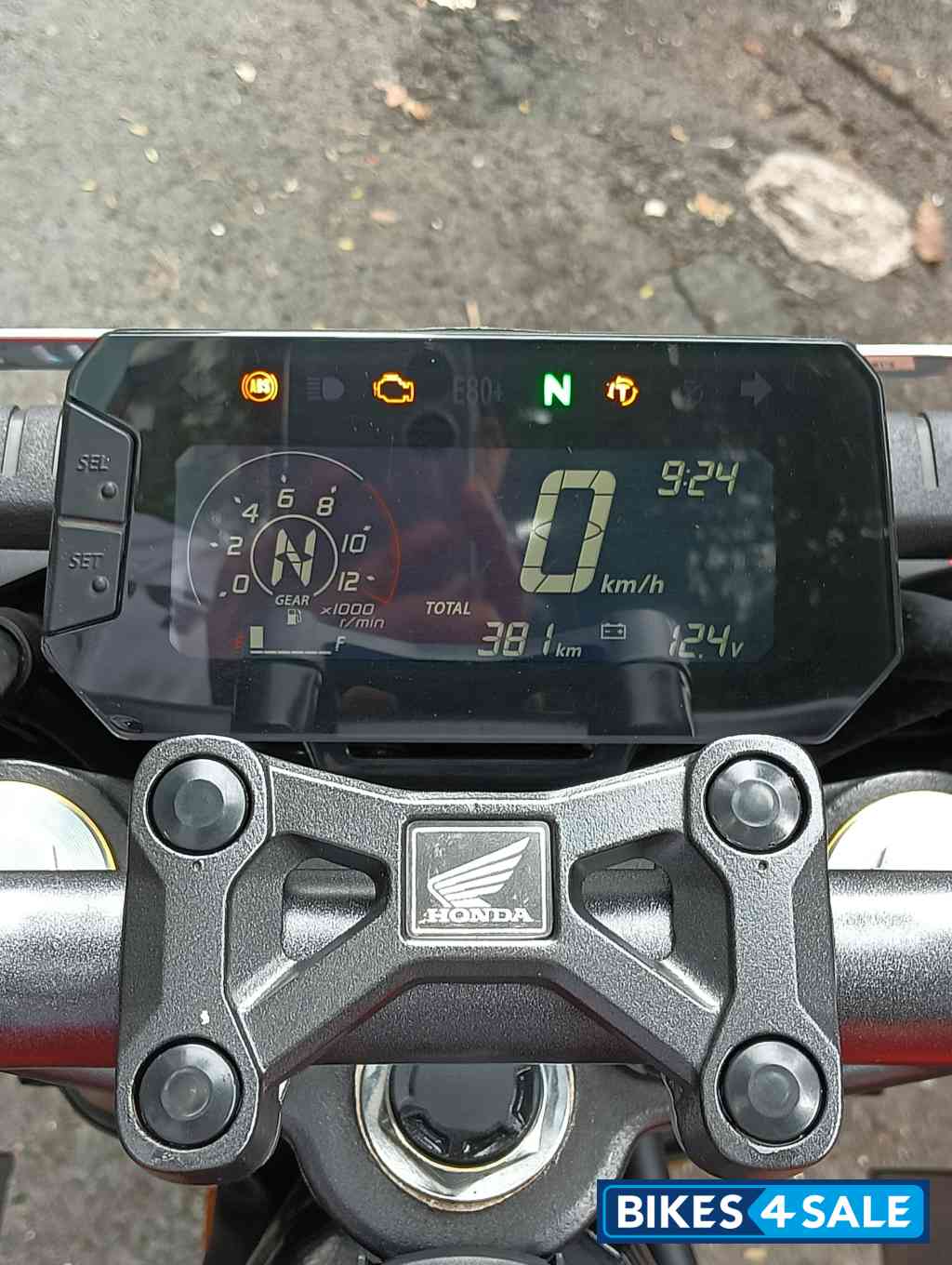 Sports Red Honda CB300F Flex-Fuel