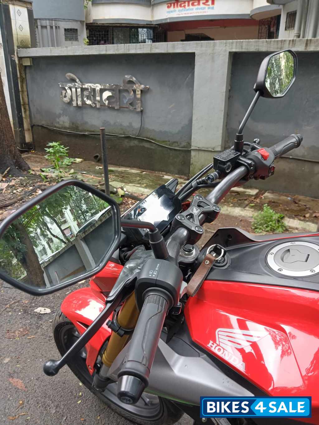 Sports Red Honda CB300F Flex-Fuel