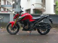 Sports Red Honda CB300F Flex-Fuel