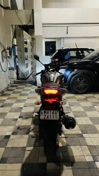 Blue Yamaha Fazer 25