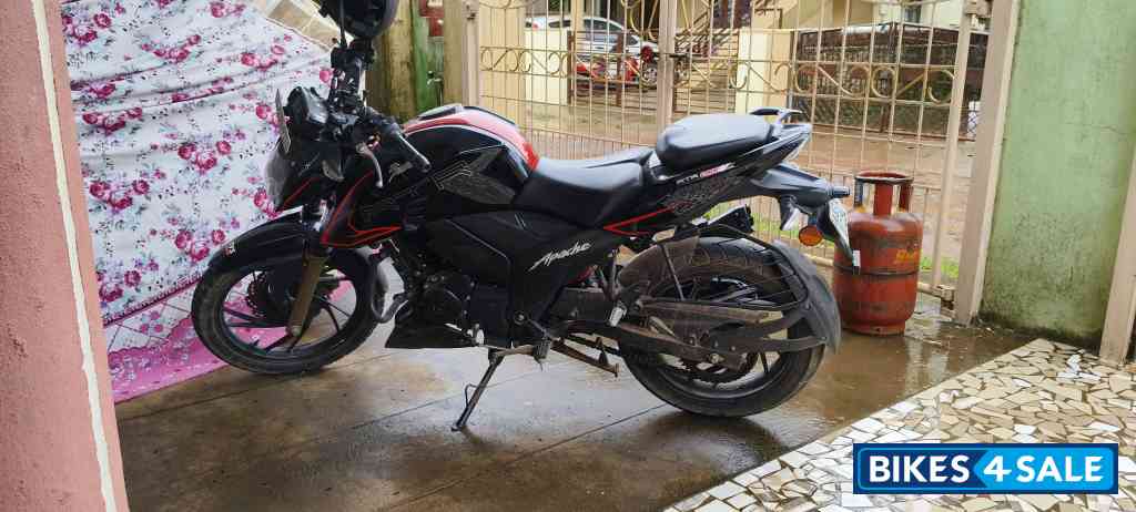 TVS Apache RTR 200 4V 2022