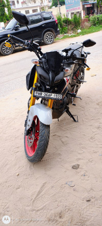 Red Grey Yamaha MT-15 Ver 2.0