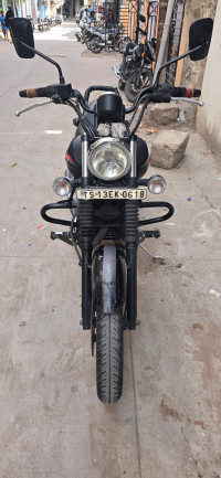 Bajaj Avenger Street 220