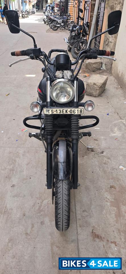 Bajaj Avenger Street 220