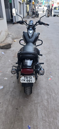 Bajaj Avenger Street 220
