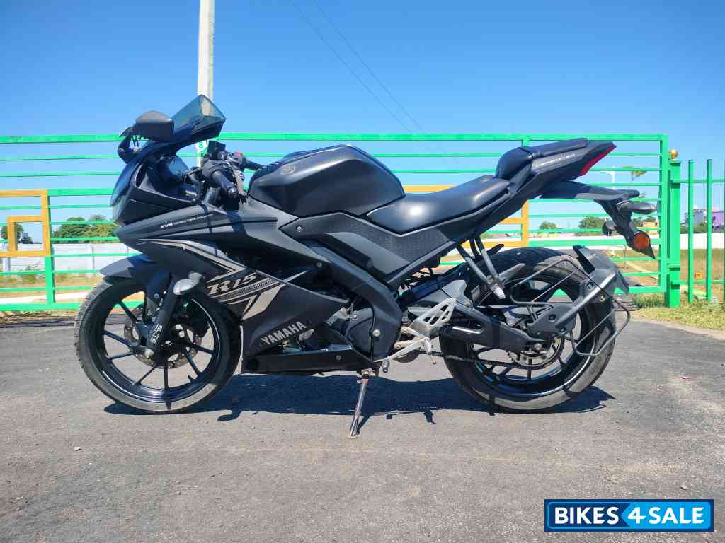 Yamaha YZF R15 V3