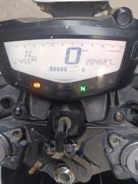 White TVS Apache RTR 200 4V