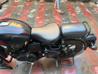 Royal Enfield Classic Stealth Black