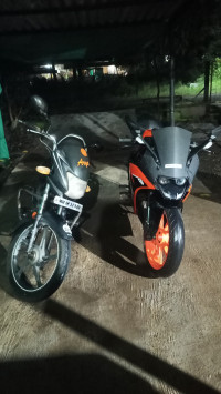 Orange KTM RC 125 2020