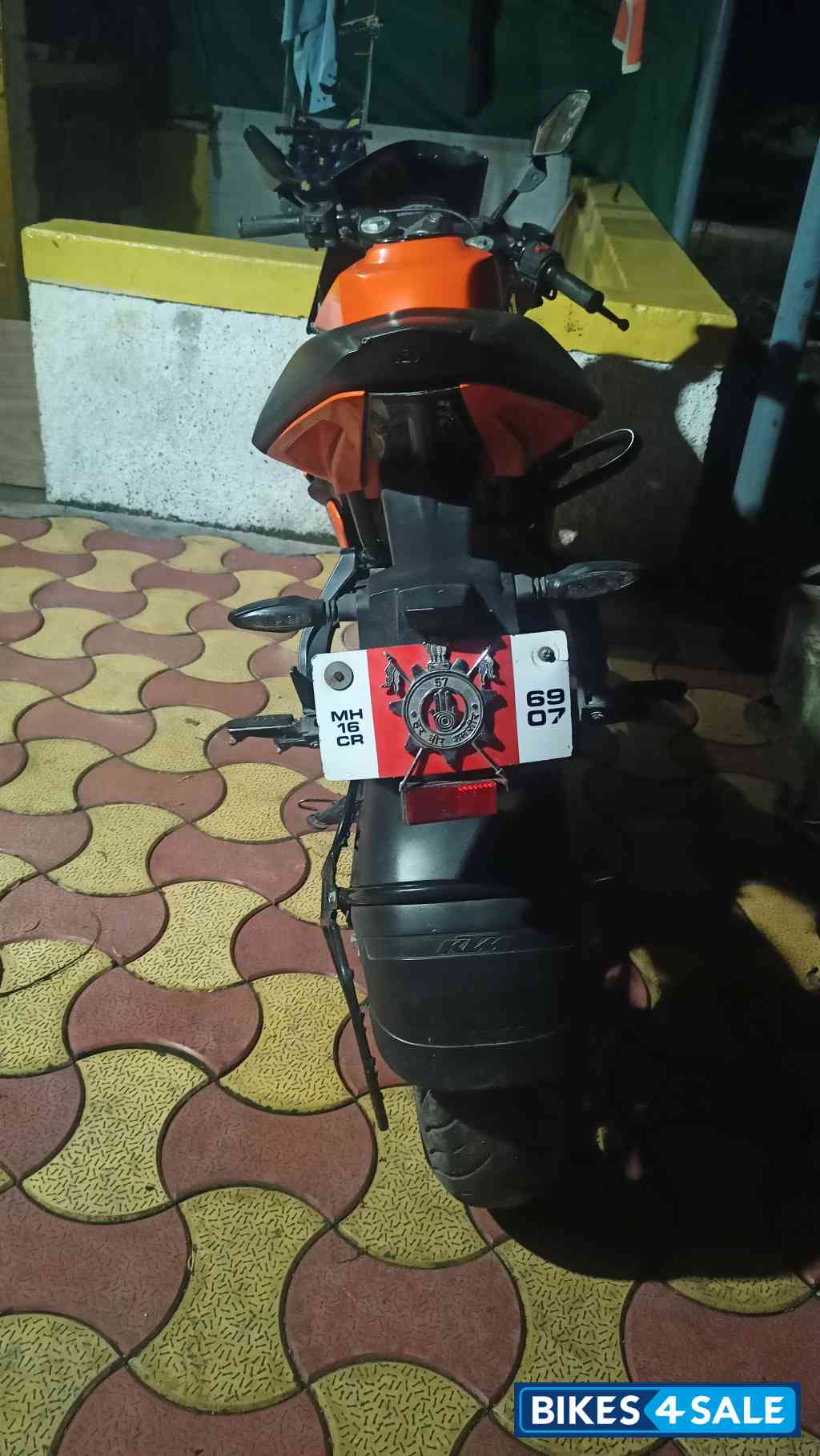 Orange KTM RC 125 2020 Orange KTM RC 125 2020