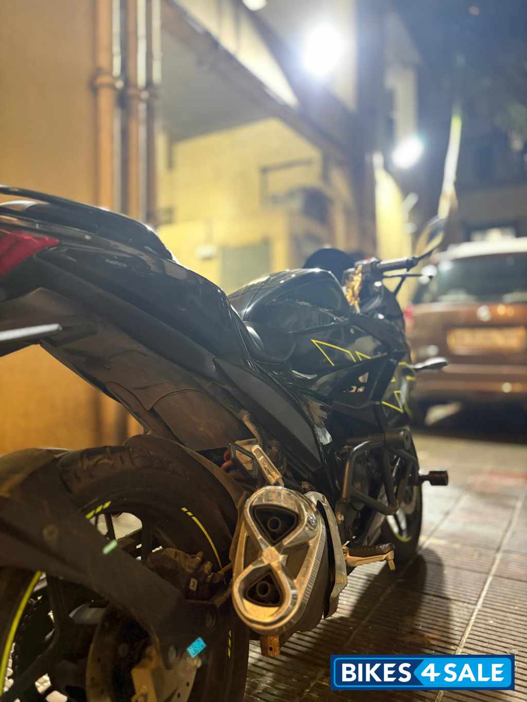 Glass Sparkle Black Suzuki Gixxer SF