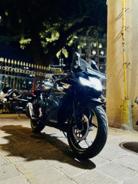 Glass Sparkle Black Suzuki Gixxer SF