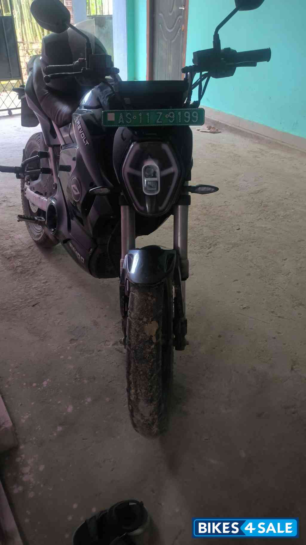 Black Revolt RV400 Stealth Black Limited Edition