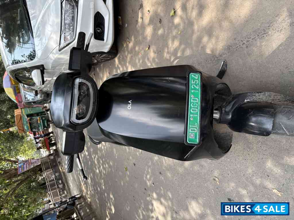 Matt Black Ola S1 Pro