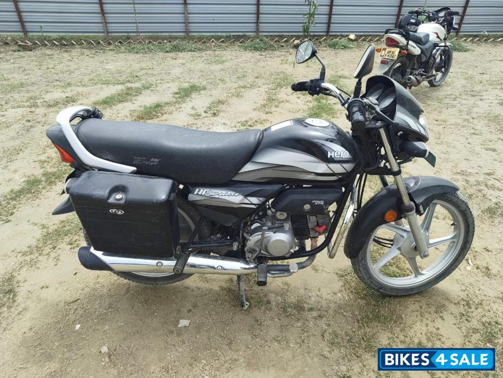 Black, Grey Stripe Hero HF Deluxe