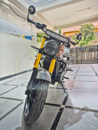 Carnival Red Triumph Speed 400