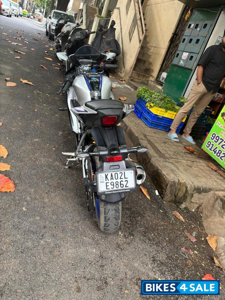 Yamaha R15 V4 Yamaha R15 V4