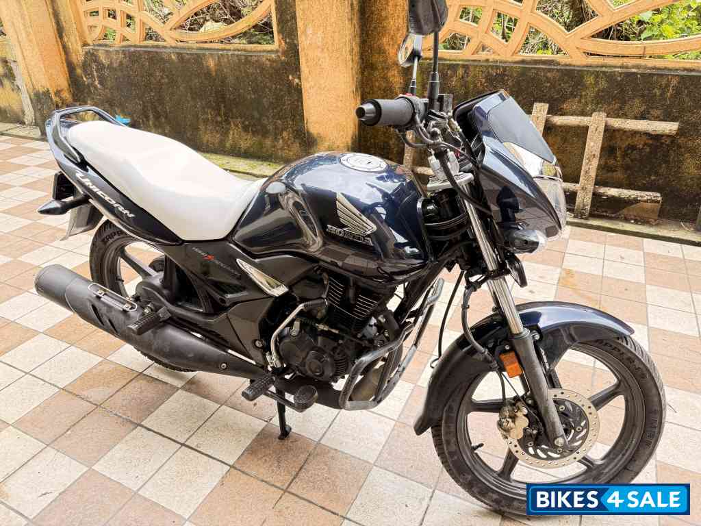 Pearl Siren Blue Honda Unicorn 160 BS6