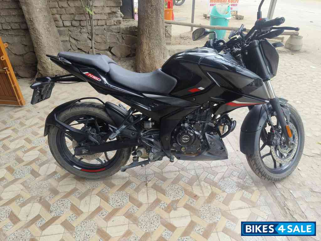 Bajaj Pulsar N160