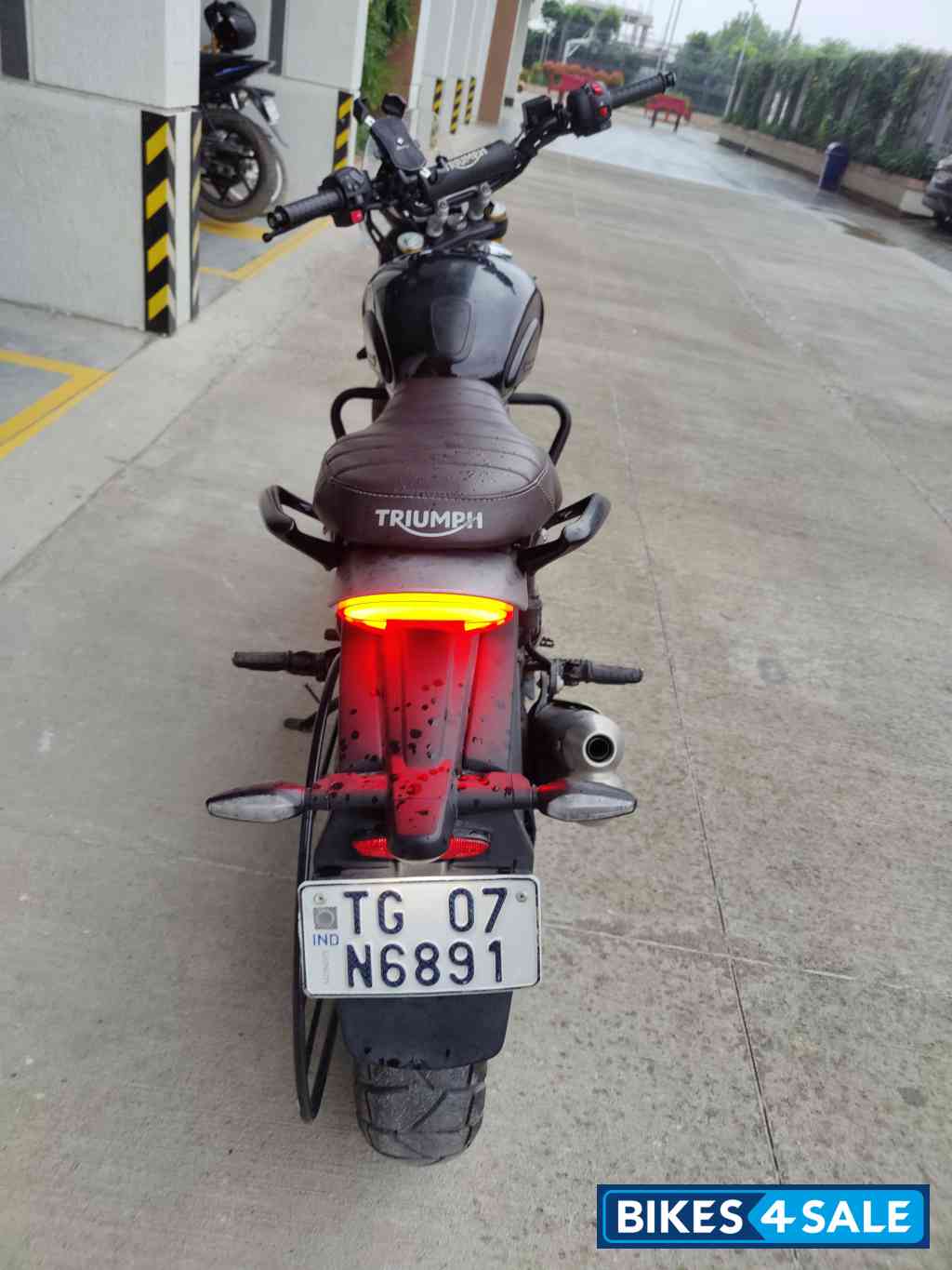 Triumph Scrambler 400 X