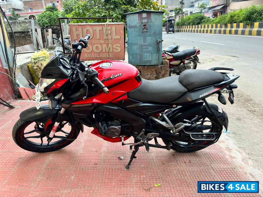 Bajaj Pulsar NS 160